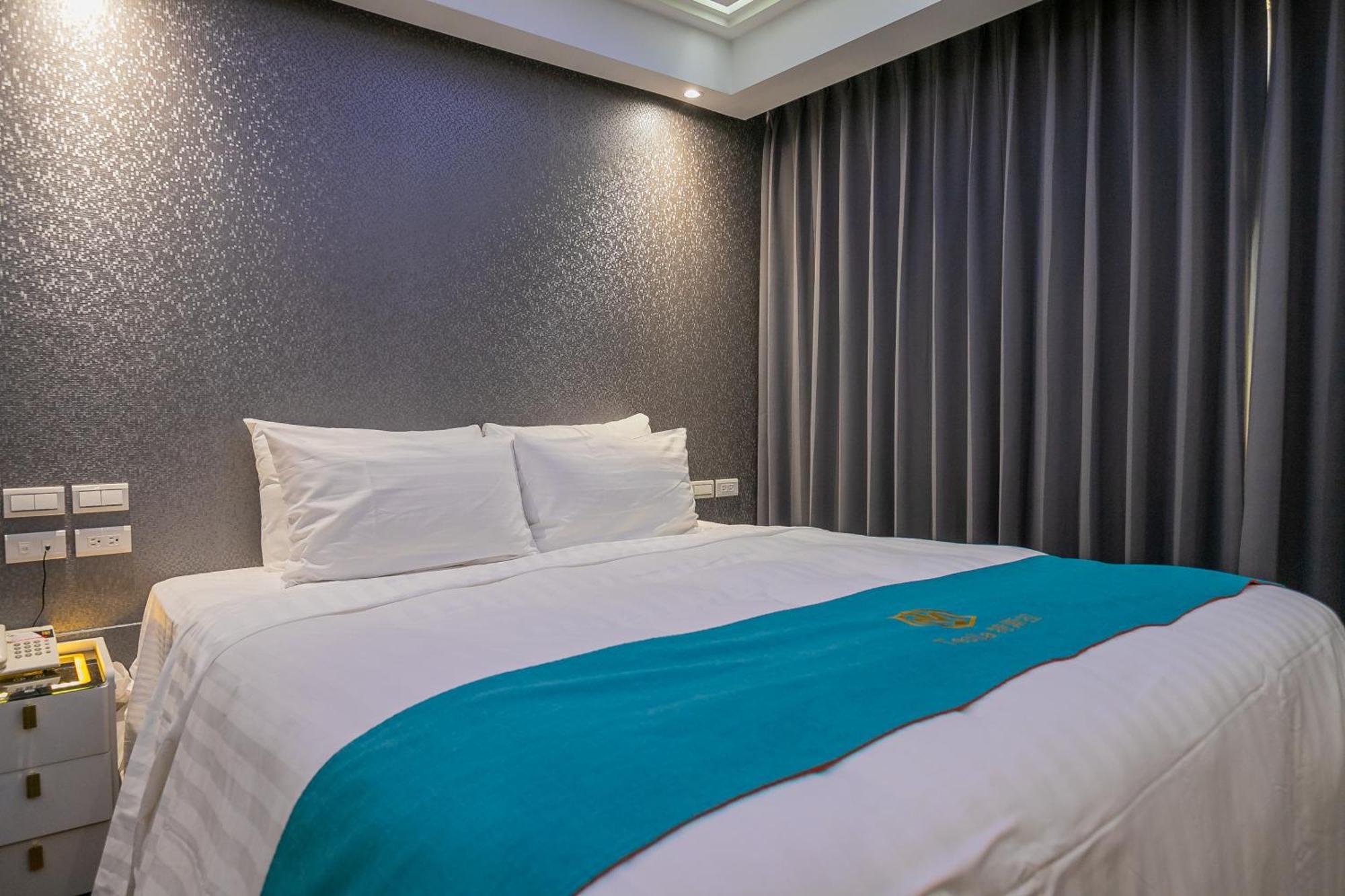 King Motel王者 桃園市旅館177號 Exteriér fotografie