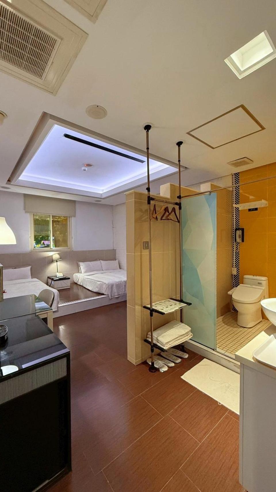 King Motel王者 桃園市旅館177號 Exteriér fotografie
